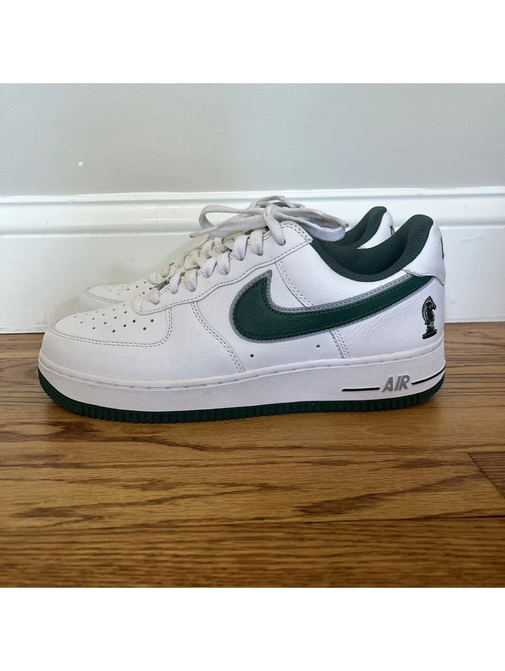 Nike ships fast